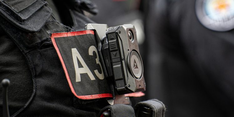 Ποιος μπορεί να δει τα βίντεο από τις κάμερες της αστυνομίας;