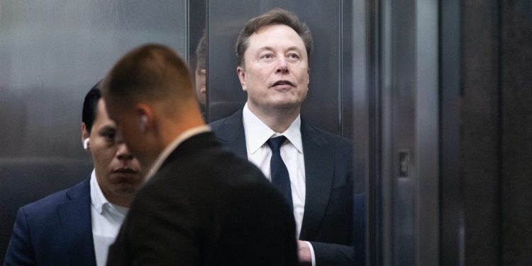 Μασκ: Η δημιουργία της OpenAI επιτάχυνε άθελά μου τον ανταγωνισμό στην ΤΝ