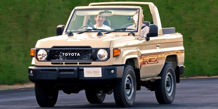 Toyota Land Cruiser 70 SWB: Το παρμπρίζ που διπλώνει για λάσο