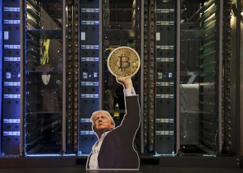 Bitcoin: Εκρηκτικό ράλι κοντά στα 70.000 δολάρια μετά τις κινήσεις Τραμπ