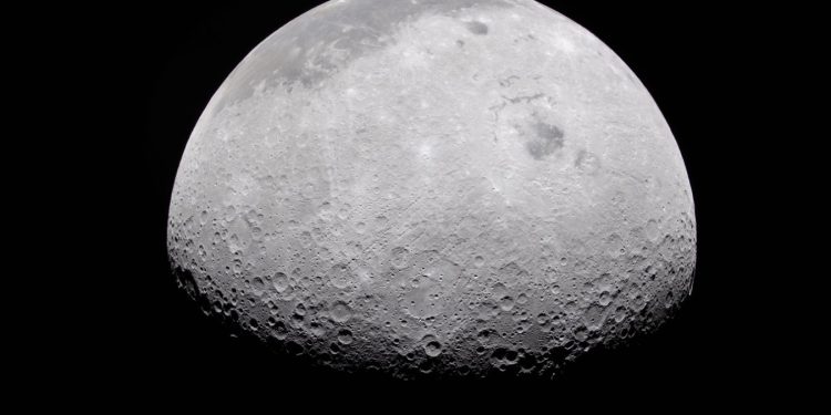 Πύραυλος της SpaceX συγκρούστηκε με τη Σελήνη